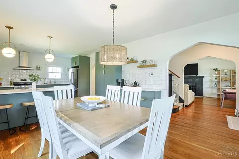 Dining - 6711 Alpine Ave, Silverton, OH 45236 photo 2 of 3