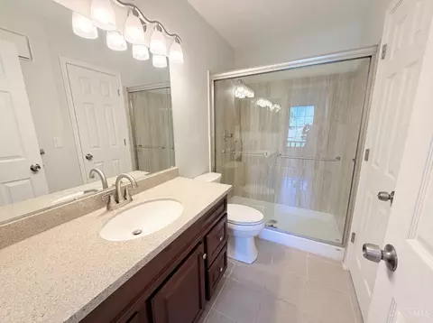 Bath - 5550 Regimental Pl, Cincinnati, OH 45239 photo 2 of 2