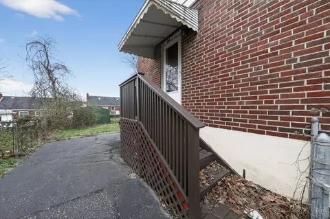 Exterior - 1625 Joseph Ct, Cincinnati, OH 45231 photo 5 of 6