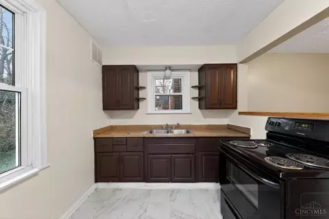 Kitchen - 1625 Joseph Ct, Cincinnati, OH 45231 photo 1 of 1
