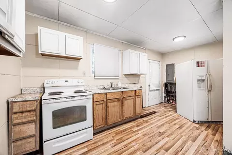 Kitchen - 3321 Glenway Ave, Cincinnati, OH 45205 photo 1 of 1