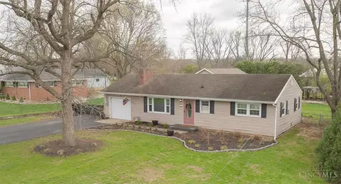 11 Kenec Dr, Middletown, OH 45042