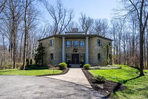 9550 Tall Trl, Cincinnati, OH 45242