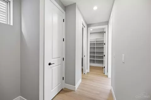 Entry Way - 3728 Hutton St, Cincinnati, OH 45226 photo 4 of 8