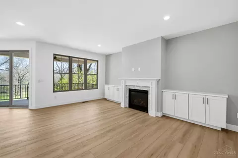 Living - 3728 Hutton St, Cincinnati, OH 45226 photo 1 of 4