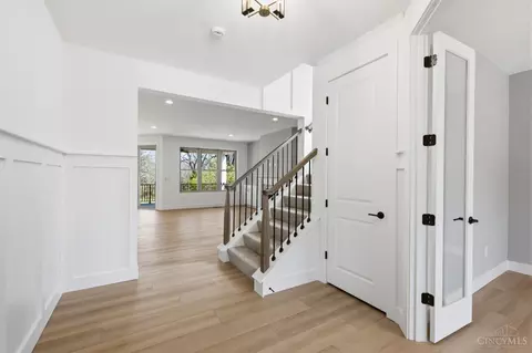 Entry Way - 3728 Hutton St, Cincinnati, OH 45226 photo 1 of 8