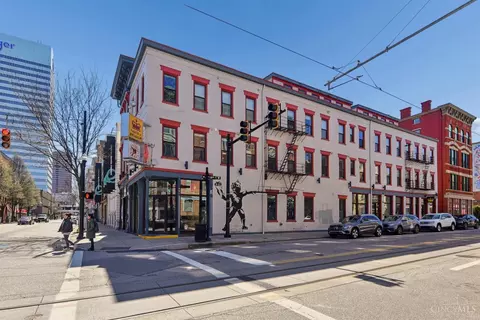 5 Twelfth St, Cincinnati, OH 45202