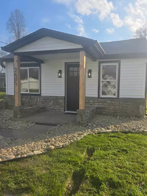 2601 Gaylord Ave, Bethel, OH 45106