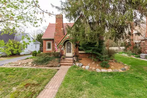 5049 Eastwood Cir, Cincinnati, OH 45227