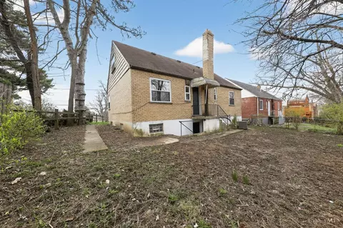 Exterior - 5018 Rapid Run Rd, Cincinnati, OH 45238 photo 8 of 8