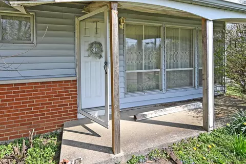 Exterior - 9626 Manhattan Dr, Cincinnati, OH 45251 photo 2 of 5