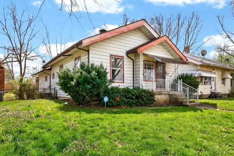 704 Seventeenth Ave, Middletown, OH 45044
