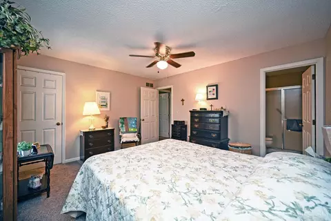 Bedroom - 3638 Parfore Ct, Cincinnati, OH 45245 photo 2 of 4