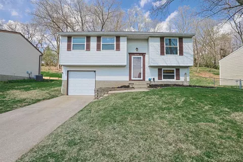 10600 Windingway Dr, Harrison, OH 45030