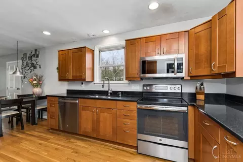 Kitchen - 7734 Forest Rd, Cincinnati, OH 45255 photo 2 of 5