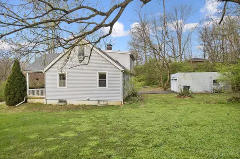 Exterior - 7734 Forest Rd, Cincinnati, OH 45255 photo 6 of 8