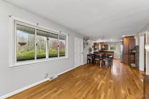 Living - 7734 Forest Rd, Cincinnati, OH 45255 photo 2 of 3