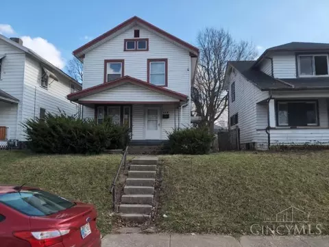 128 Parkwood Dr, Dayton, OH 45405