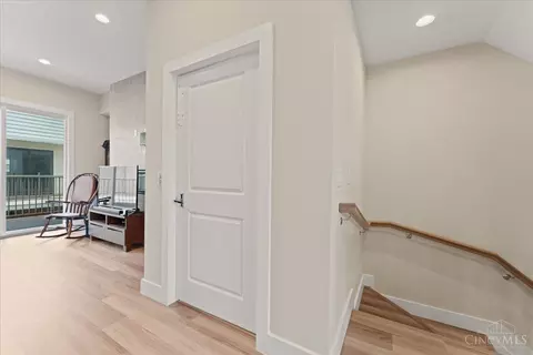 Entry Way - 3906 Edwards Rd, Cincinnati, OH 45209 photo 4 of 8