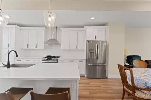 Kitchen - 3906 Edwards Rd, Cincinnati, OH 45209 photo 5 of 7