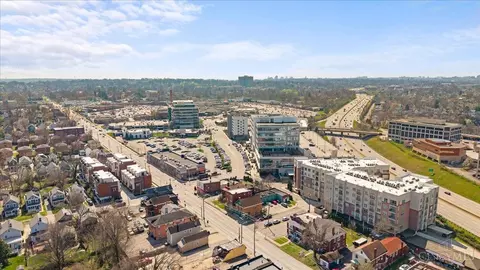 View/Area - 3906 Edwards Rd, Cincinnati, OH 45209 photo 4 of 5