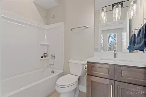 Bath - 3906 Edwards Rd, Cincinnati, OH 45209 photo 4 of 5