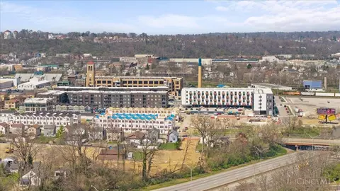 View/Area - 3906 Edwards Rd, Cincinnati, OH 45209 photo 5 of 5