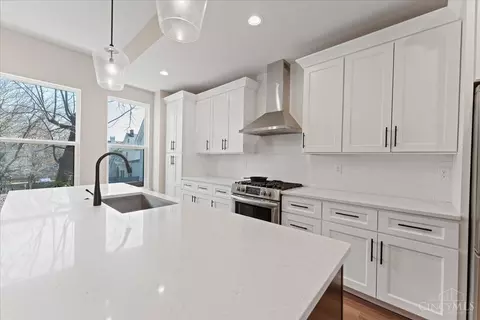 Kitchen - 3906 Edwards Rd, Cincinnati, OH 45209 photo 3 of 7