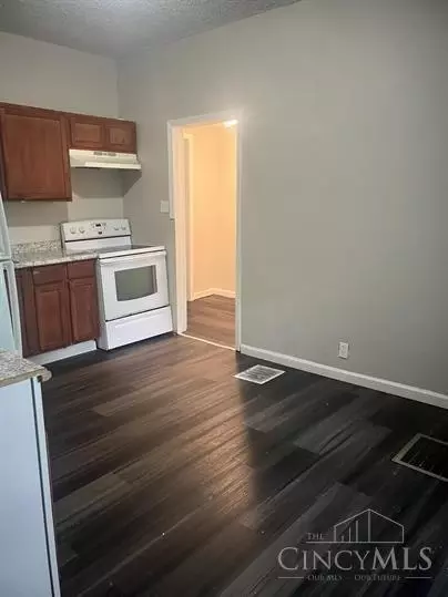 310 Spring St, Cleves, OH 45002 photo 6