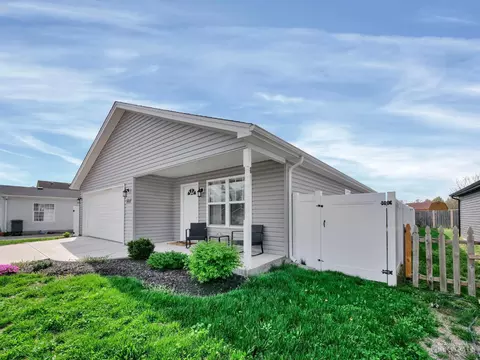 Exterior - 604 Diamond Loop, Middletown, OH 45044 photo 4 of 11