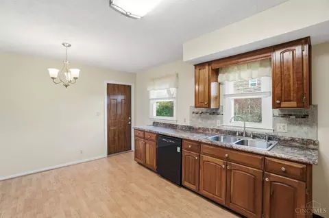 Kitchen - 202 Sands Ave, Monroe, OH 45050 photo 2 of 6