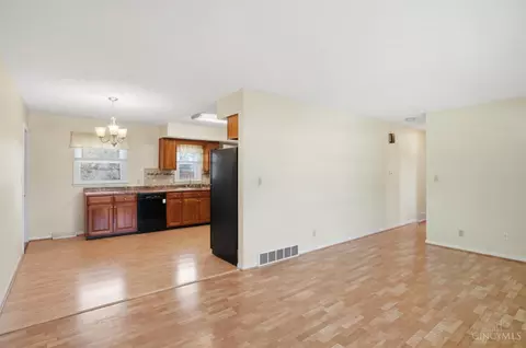 Living - 202 Sands Ave, Monroe, OH 45050 photo 4 of 5