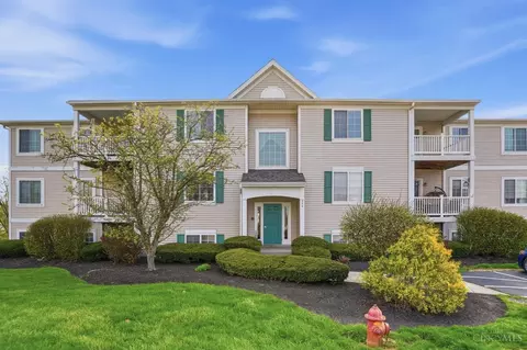 556 Aspen Glen Dr, Cincinnati, OH 45244