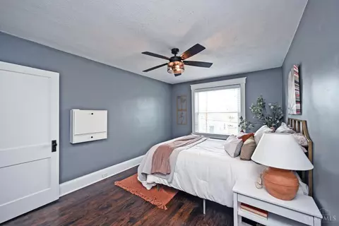 Bedroom - 4147 Maple Dr, Cincinnati, OH 45209 photo 2 of 6