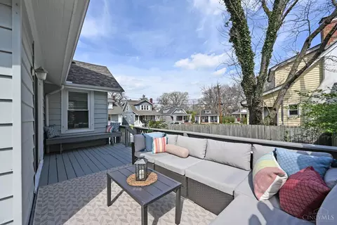 Exterior - 4147 Maple Dr, Cincinnati, OH 45209 photo 10 of 16