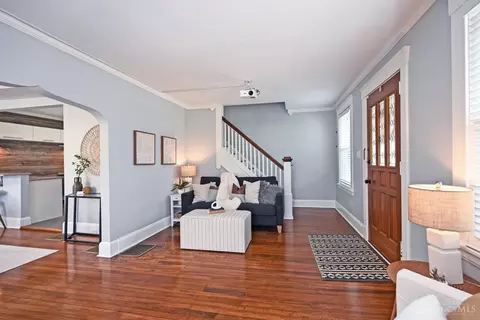 Entry Way - 4147 Maple Dr, Cincinnati, OH 45209 photo 2 of 2