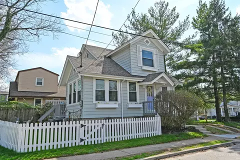 Exterior - 4147 Maple Dr, Cincinnati, OH 45209 photo 3 of 16