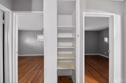Entry Way - 8845 Ebro Ct, Cincinnati, OH 45231 photo 3 of 3