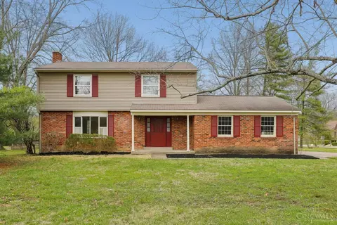 10215 Pendery Dr, Montgomery, OH 45242
