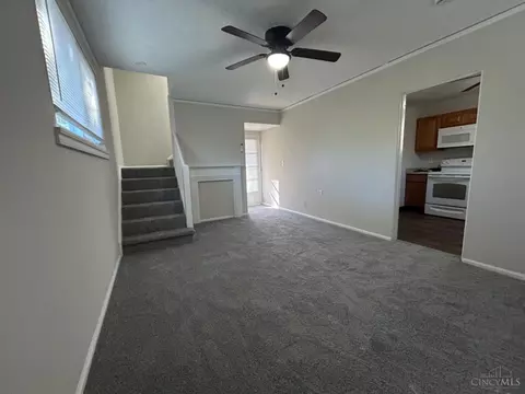 Living - 6 Chalmers Ct, Greenhills, OH 45218 photo 1 of 2