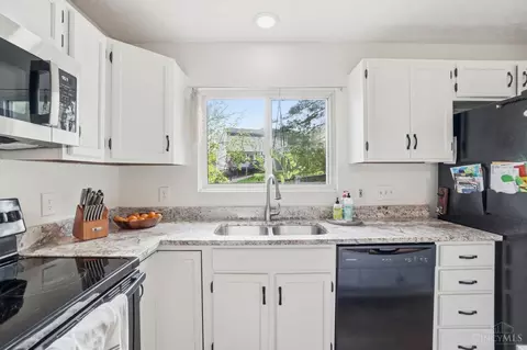 Kitchen - 6420 Copperleaf Ln, Cincinnati, OH 45230 photo 3 of 3