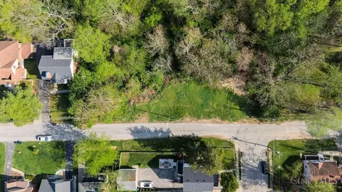 6454 Crestview Ave, Cincinnati, OH 45213