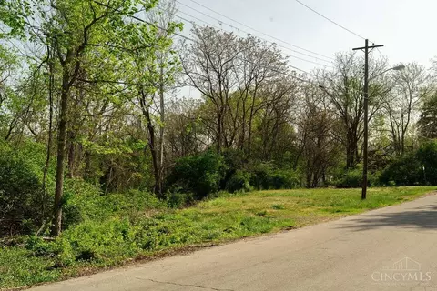 6462 Crestview Ave, Cincinnati, OH 45213 photo 2