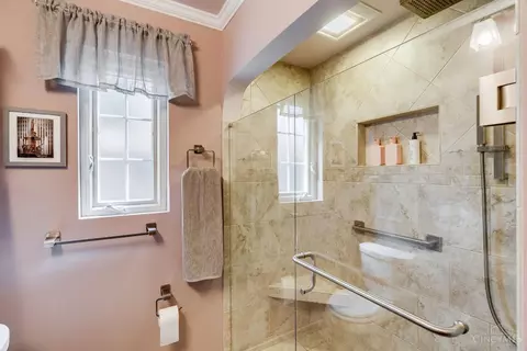 Bath - 46 Forest Ave, Wyoming, OH 45215 photo 2 of 6