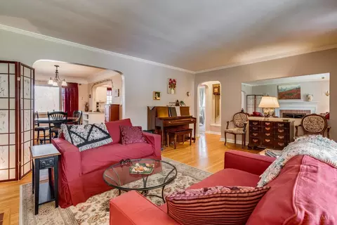 Living - 46 Forest Ave, Wyoming, OH 45215 photo 5 of 6
