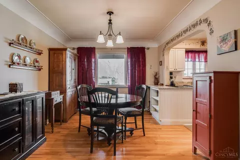 Dining - 46 Forest Ave, Wyoming, OH 45215 photo 1 of 2