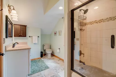 Bath - 46 Forest Ave, Wyoming, OH 45215 photo 3 of 6