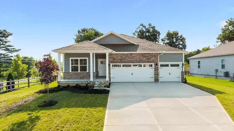 3700 Heritage Farm Ln, Amelia, OH 45102