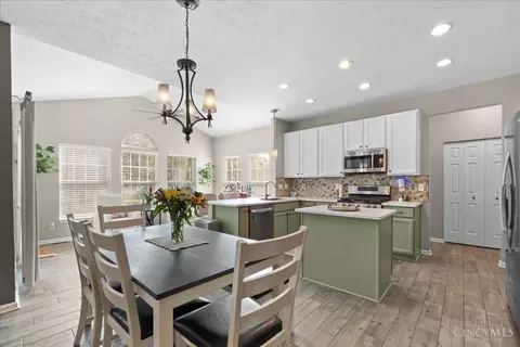 Kitchen - 292 Coyote Dr, Hamilton Township, OH 45039 photo 1 of 4