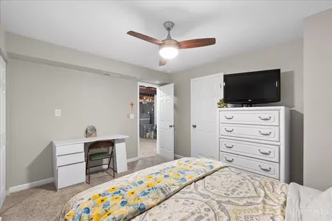 Bedroom - 292 Coyote Dr, Hamilton Township, OH 45039 photo 7 of 8